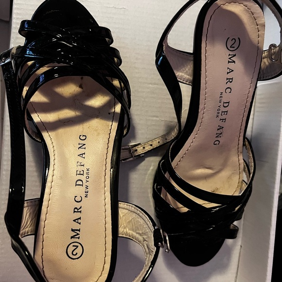 Elegant Black Dress Shoes with Patent Finish
